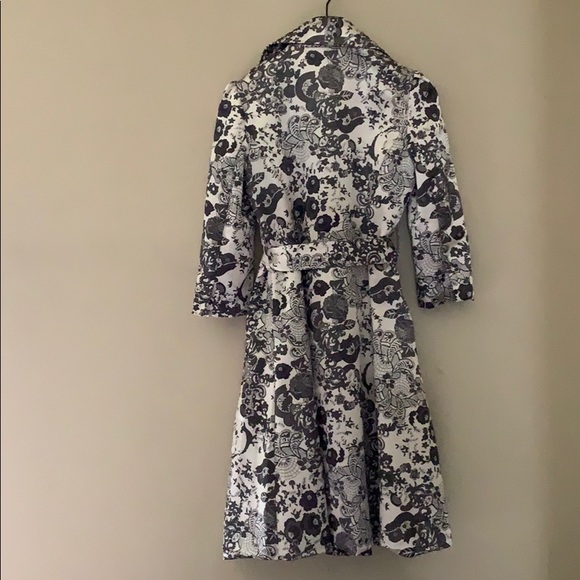 Trench Coat - Picture 2 of 4